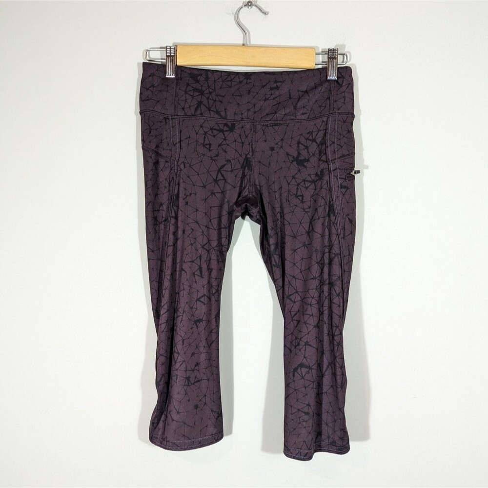 Lululemon Athletic Purple‎ Black Print Capri Yoga Leggings Women (No Size Tag)